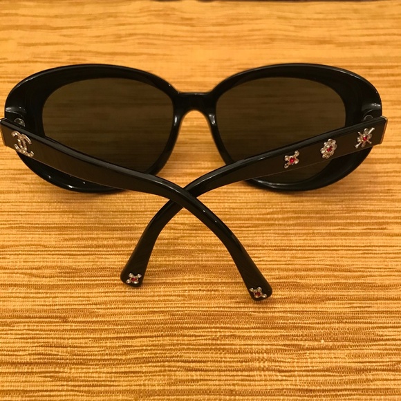 Authentic Chanel Cat Eye Sunglasses with Swarovski - Picture 2 of 8